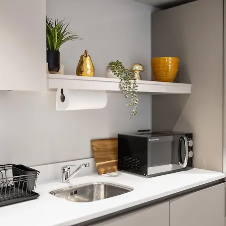 Apartment 61 Percent Off - Long - Perfect For Business, Professionals , Relocations & Families I Free Gym I Boardroom I Cinema I Wifi - St Martins Place Birmingham